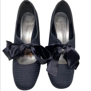 🖤 Silk Bow Heels! 🖤